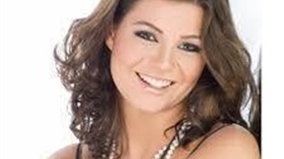 يسرا اللوزى عبر الفيسبوك من الواضح ان معظم الناس فهمت التعليق بتاعى غلط تماما..هذا شرح تفصيلي للى كتبته بخصوص الطيارة