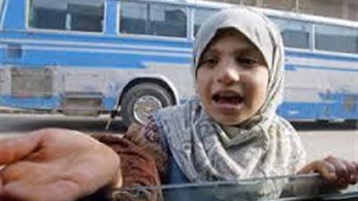 انا بنبهكوا ، مش اي واحد او واحدة ماسكين مناديل ولابسين مبهدل يبقوا شحاتين