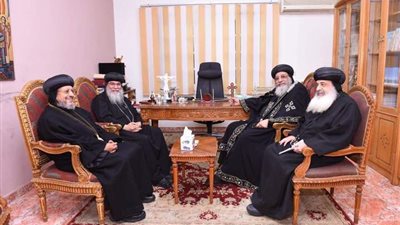 لأول مره البابا يتدخل بنفسه لحل مشاكل اقباط المنيا وتعرضهم للاضطهاد