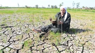الفلاحين يواجهون كارثة بوار أراضيهم بسبب نقص المياه