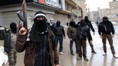 عزت صفوت لطفى بشاىرأفت صفوت لطفى بشاىعندهم محل وفارشين لبس قدام محلهم في شارع الورشة في منطقة الكيلو اربعه ونص طلعلهم ناس من اللى جنبيهم متطرفين وقالولهم مش هتفرشوا يا نصارى يا كلاب