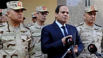 وزير إسرائيلي يتعجب من استمرار الجيش المصري مستقرًا