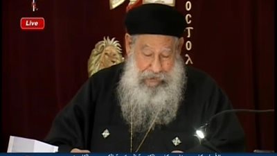 بالفيديو | شخص يسأل ابونا مكاري هي في دخول الملكوت هيفرق الارثوذكس والكاثوليج والبروتستانت ام لا ؟! ورد ابونا مكاري عليه