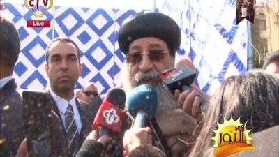 بالفيديو | تفاصيل زياره الرئيس الفرنسي للكاتدرائية المرقسية واول تعليق من قداسة البابا علي الزياره ووحده وطنيه عظيمه من قداسته