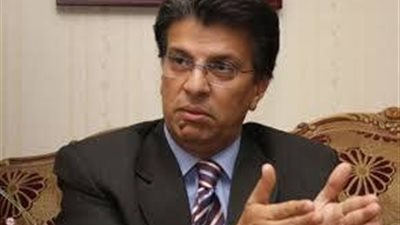 خالد منتصر تعليقا على تسريب امتحان الانجلش للثانوية العامة عبر الفيسبوك