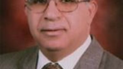 ناشط حقوقى عبر الفيسبوك بناءا علي فتوي دار الافتاء لو قبطي وجد بيأكل في الشارع سيلبس قضية ازدراء أديان ( الاسلام ) فورا