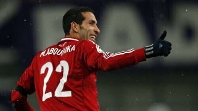 فتحي سرور رافضًا الدفاع عن أبوتريكة «معرفوش أصلاً».. فيديو