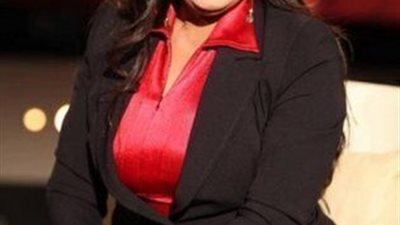 بالصور - لديها ابنه بالتبني وهذا هو زوجها الحالي .. تعرف على عائلة فيفي عبده