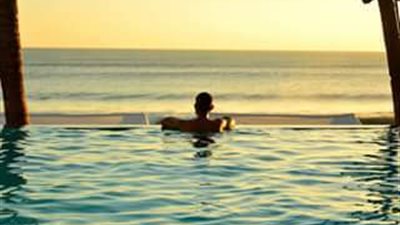 سفروا ولادكم وهما صغيريين جوا مصر