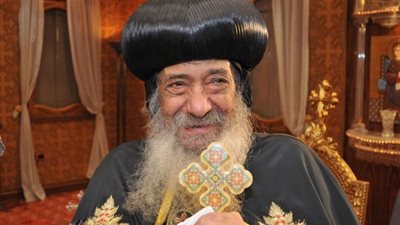 انسان يشكو البابا انا انسان حزين دائما فماذا افعل لأكون سعيد فى حياتى ؟