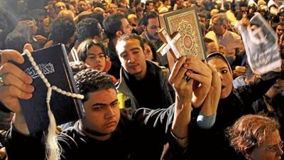 يا خويا المسيحيين دول حيجننوني !! تلاقي الواحد فيهم أول ما تقول له رمضان كريم يقوم رادد فورا وبابتسامة فرح ومحبة الله أكرم !!