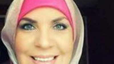 الاخوانية ايات العرابى عبر تويتر لم يكن اخناتون موحداً بالله بل كان كافراً كباقي الفراعنة