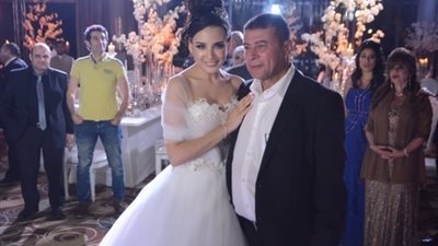 بالفيديو.. حفل زفاف المطربه ساندي وفستانها يلفت الانظار