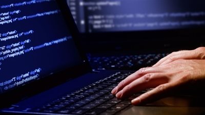 احد قراصنه الانترنت يرعب ولايه امريكيه بما فعله