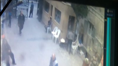 بالفيديو . . لحظه تفجير الانتحارى لنفسه بكاميرا من داخل الكنيسه