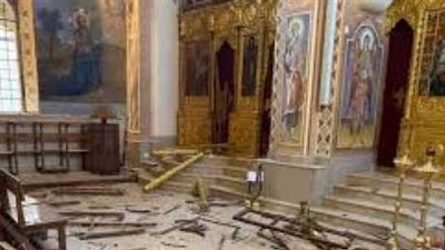 الكاهن الذي نجا من الموت يروي تفاصيل ما جرى من داخل كنيسة مار مارون في لحظة وقوع انفجار بيروت