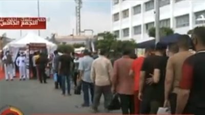 قبل مرور الساعة.. شاهد طوابر الناخبين أمام اللجان الانتخابية