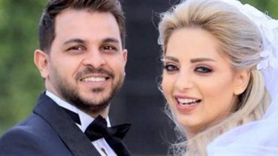 نكشف تفاصيل انفصال المطرب محمد رشاد عن زوجته المذيعة مى حلمى .. وحذف صورهم