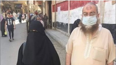 شاهد.. ياسر برهامي وحرمه يشاركان في انتخابات مجلس الشيوخ 2020