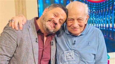 شاهد ما فعلة ادوارد مع الفنان رشوان توفيق بعد رفع ابنته قضية حجر علية