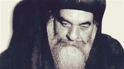 ابونا يوانس يروي معجزة عجيبه لقداسة البابا كيرلس مع فتاة مصابة بالسرطان