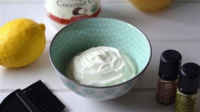 اصنعى بلسم لترطيب عميق لشعرك