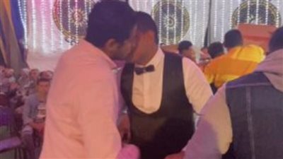 لن تصدق مافعلة الشاب المسيحي يوسف مع صديقة المسلم بعد تهديدة بالغاء فرحه