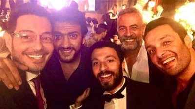 شاهد كيف هنئ شقيق ياسمين عبد العزيز الفنان احمد العوضي بعيد ميلادة