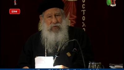 بالفيديو | شخص معمول له سحر شاهد ماذا يحدث معه داخل الكنيسة وعند قراءه الكتاب المقدس