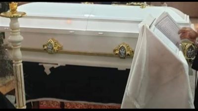 خبر محزن بالصور نياحة رئيس مطرانية اسيوط وشيخ كهنتها