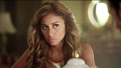 بالفيديو.. دينا الشربينى توضح حقيقة زواجها من عمرو دياب بعد صمت طويل