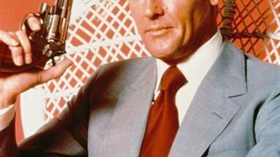 شاهد عاجل وفاة الممثل البريطاني روجر مور جيمس بوند