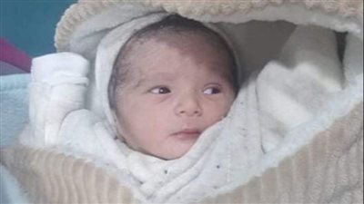 الملاك ميخائيل يستجيب لرجل وزوجتة ويعطيهم طفلا بعد اربع سنوات