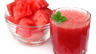 طريقة عمل عصير البطيخ المنعش