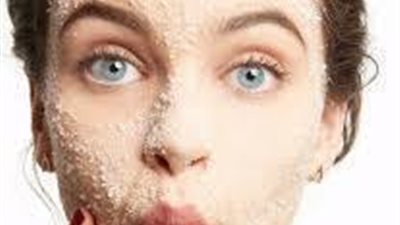 طريقة طبيعيه وصحيه لتقشير بشرتك