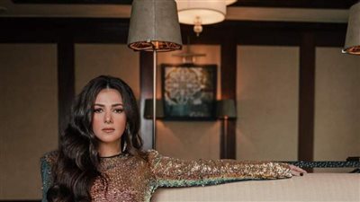 ظهور دنيا سمير غانم بنيولوك جديد والمتابعين ملامحك لسه حزينة