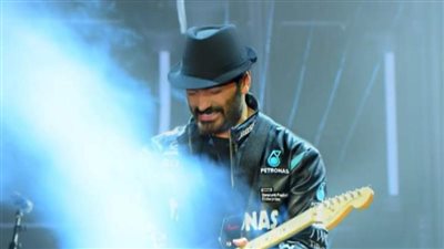 ملامحة اتغيرت بالصور تامر حسني يثير جدل كبير والجمهور يشبهه بوائل كفوري