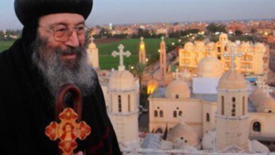 شهود عيان ينشرون الصوره الأخيره للأنبا بيشوي قبل نياحته و الحوار الذي دار بينهم و الحاله التي كان عليها نيافته