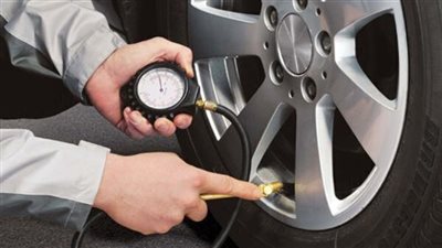 تعرف على تأثير تقليل ضغط إطارات السيارة وخاصة في فصل الصيف