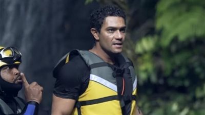 الفنان آسر ياسين يخرج عن صمتة ويكشف حقيقة فبركة مقلبه بـ حلقة رامز في الشلال