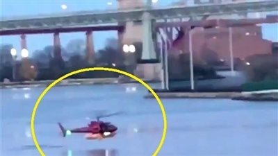 في مشهد أقرب للسينما وبصورة مروعه .. شاهد وبطريقة غريبة نهر يبتلع طائرة بهذه الطريقة | فيديو