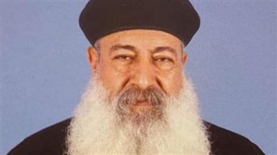 الحزن يخيم علي شعب كنيسة مكسيموس ودوماديوس بعد نياحة كاهنهم