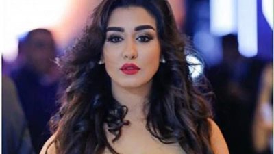 بالصور جيهان خليل تشعل الانترنت بإطلالة انثويه رائعه