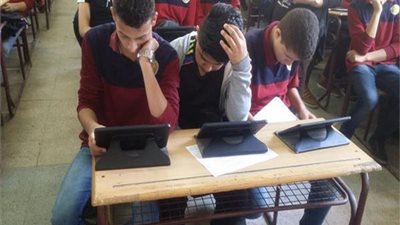 هذا ما قالوة اولياء امور طلاب الصف الاول الثانوى عن السيستم