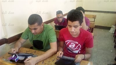 تداول صور أسئلة الفرنساوي والألماني عبر فيس بوك من امتحانات أولى ثانوي