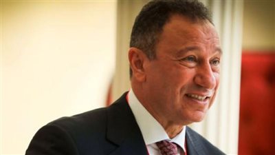 الخطيب يوافق بشكل نهائي علي رحيل نجم الأهلي إلي أوروبا مقابل ١١٠ مليون