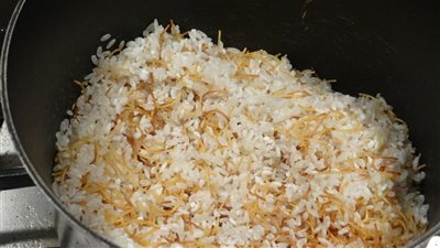 أضرار صحيه كارثيه للمكرونه والأرز البايت خاصة للنساء تسبب العقم