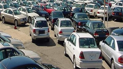 لو بتفكر تشترى مستعمل ... شاهد ما حدث فى اسعار السيارات المستعملة اليوم الجمعه فى سوق الجمعه