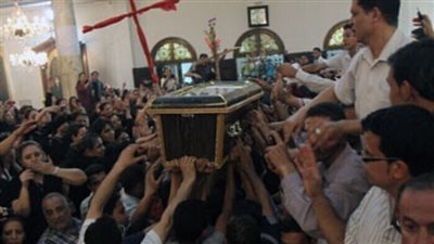 دق جرس المجمع ثلاث دقات فأسرع جميع الرهبان بالخروج .. فعرفوا ان احد الرهبان انتقل