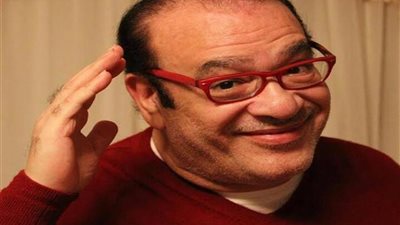 شاهد بالصور | تعليق مثير من الفنان صلاح عبد الله قبل مباراة الزمالك ونهضة بركان